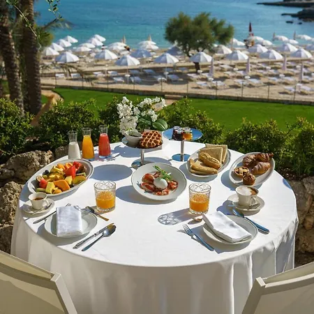 Grotta Palazzese 5*