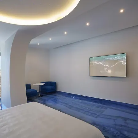 Hotel Grotta Palazzese 5*