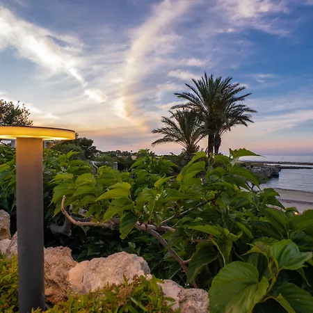 Grotta Palazzese Hotel 5*
