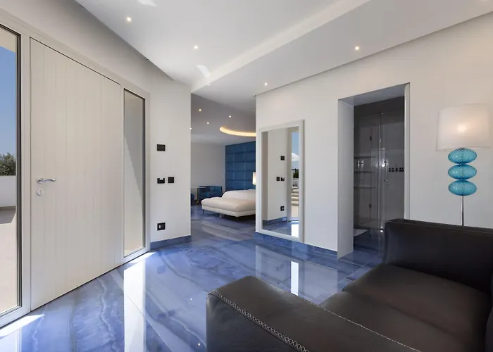 Grotta Palazzese Hotel 5*