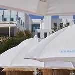 ホテル Grotta Palazzese ポリニャーノ・ア・マーレ
