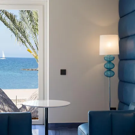 Grotta Palazzese Hotel 5*