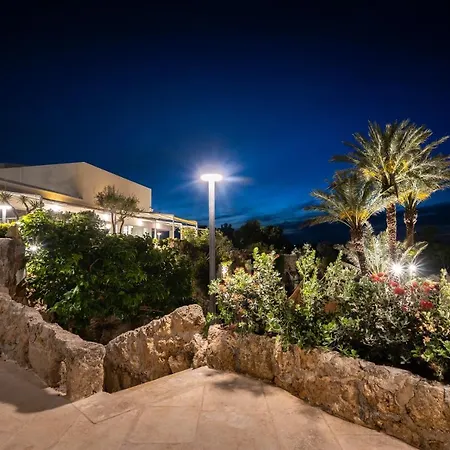 Grotta Palazzese 5*